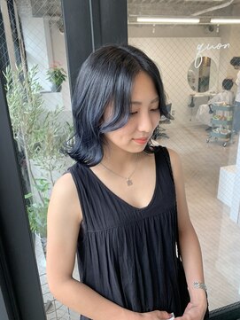 クオン 今泉(quon) ネイビーブラック -天神 今泉 薬院-