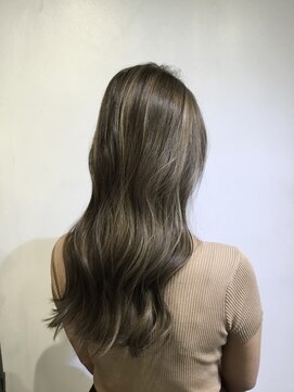 ナンバー 天王寺(NUMBER) アッシュべージュハイライト