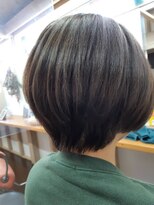 ナンバーエイト(number eight)&nbsp;赤み消しカラー大人キレイ顔まわりレイヤー×スッキリシルエット