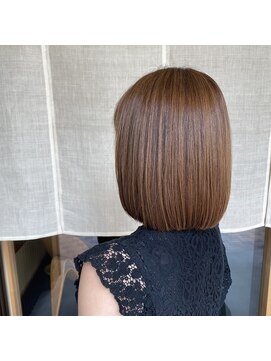 イニ 姉小路(ini) 【丸山】切りっぱなしボブ/ナチュラルストレート