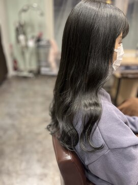 ビースリー ロア 透明感ダークカラー　2022/12/10