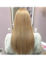 ガルボ ヘアー(garbo hair) #高知 #美容室 #ハニー #ベージュ #ブリーチ #10代 #20代