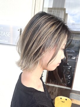 デュールイースト(Duul East) コントラストバレイヤージュ×レイヤーボブ