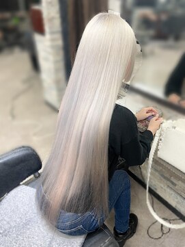 オズ 梅田店(OZ) ホワイト/インナーピンク/スーパーロング/ツヤ髪