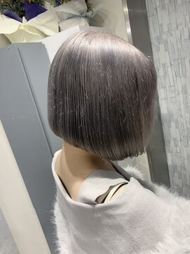 グラッジ 池袋(GLADGE) シルバー、ミルクティー、ブリーチカラー、ダブルカラー