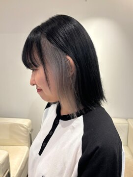 ベレーザ 渋谷(BELEZA) 7902グレーベージュハイトーングラデーションインナーカラーボブ