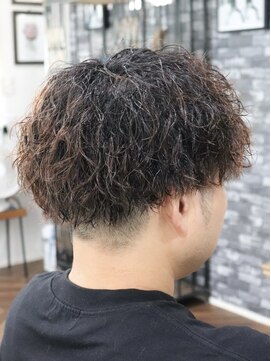 ウィスカーヘアー(whisker hair) ツイストスパイラル