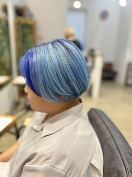 ノチ(Noci) ショートヘア/ハンサムショート/水色/ブルー/ハイトーンカラー
