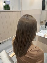 シダ(sida)&nbsp;「秋寒色　20代　スモーキーベージュ」