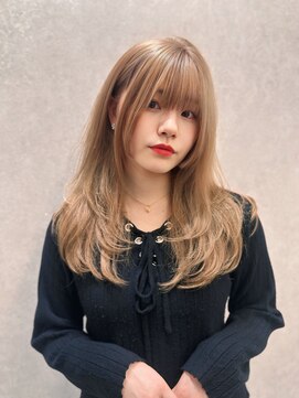 ロンド レア 天神大名店(Lond Le’a) ホワイトブロンド/イメチェンヘアスタイル/レイヤーカット