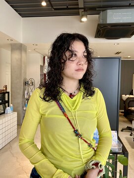 リリオ(Lilio) ミディアムパーマ/パーマ/レイヤーカット