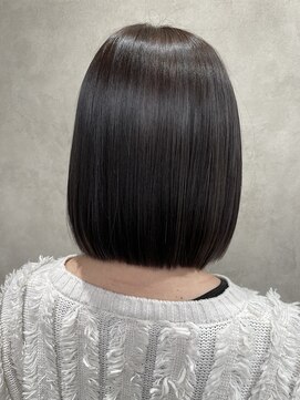 黒髪クラゲヘアーオリーブグレー小顔ココアベージュ