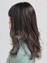 ポルト(porto produced by teatro hair salon)&nbsp;アッシュブラック 透明感カラー 顔周りカット 艶髪 20代 30代