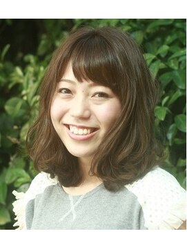 プラウド(proud) アッシュ ミディアム ボブ