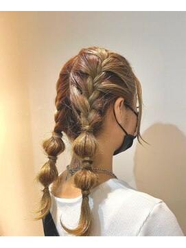 クローバー 本店(CLOVER) 編み込みツイン×玉ねぎアレンジ