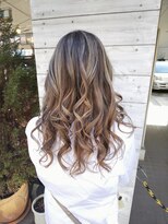 ネオリーブチノ 登戸店(Neolive cino)&nbsp;白髪馴染ませハイライト バレイヤージュ