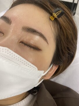 ルイマダーナ 栄店(LOUIMADNA) ハリウッドブロウリフト