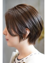 【ツヤ感ベージュ】のナチュラルショート/横浜髪質改善