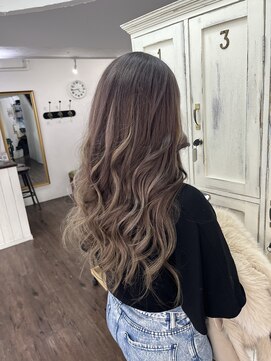 クラン ヘアーアンドスタジオ(CLAN hair & studio) グレイエクステ