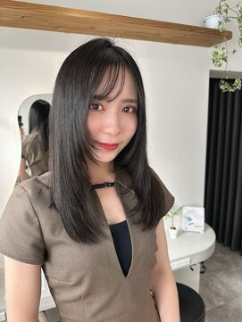 エレン 池袋(ElEn.) 似合わせ小顔カット×くびれレイヤーカット　フェイスレイヤー