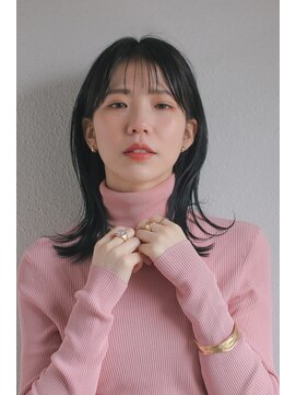 スリー スタンド(THREE STAND) おくレイヤーシースルーバング切りっぱなしアッシュブラウン