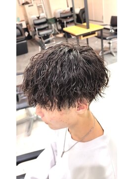 ヒビヲ(HIBIO) ツイストスパイラルパーマツーブロックメンズマッシュメンズヘア