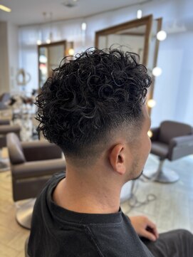 コワファースト 大分(COIFF1RST) フェードパーマ