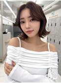 ショートヘア顔周りレイヤーブリーチダブルカラーショートボブ