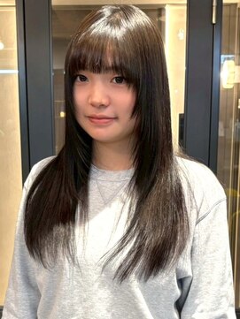 アトリエ(atelier.) アッシュブラウン 髪質改善 艶髪 レイヤー 透明感カラー 20代