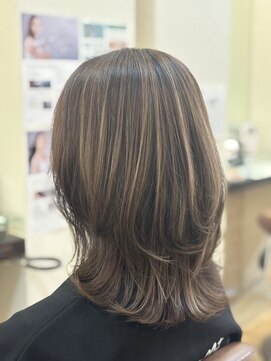 レーブ バイ ファースト 岩切店(reve by first) レイヤー×くびれ