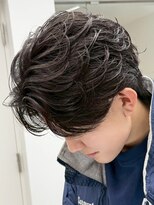 フィフス 渋谷(fifth)&nbsp;渋谷ニュアンスフェザーパーマ毛流れセンターパートビジネスヘア