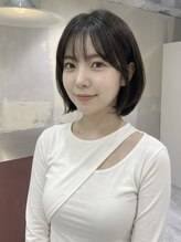 梅田で出会う、伸びても可愛いボブ。 あなたの骨格に似合う、ここだけのカットを。