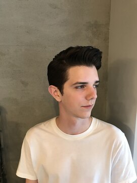 ザ バーバー ルイス(THE BARBER LUI'S) side back