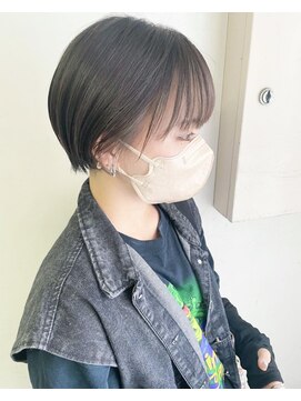 キャンバス バイ ネオリーブ 横浜西口(Canvas by neo.) 小顔マッシュショートカット　ショートボブ　インナーカラー