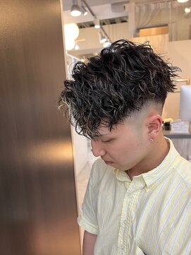 ヘアーグランデシーク(Hair Grande Seeek) 外国人風スペインカールツイストスパイラルパーマフェード☆