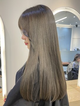 ジーナ 渋谷神南(Zina) 【Kaede】透明感アッシュベージュ／髪質改善トリートメント