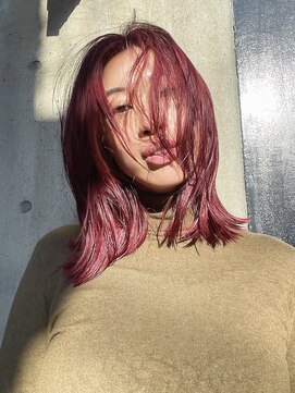 アンダーカレント(undercurrent) レイヤースタイル レッドカラー 顔まわりレイヤースタイル