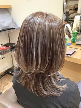 ラファンス 栗林店(LaFENCE) ウルフレイヤー/ハイライト/ミディアム