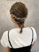 ゴエム(goem)&nbsp;インナーカラー×ヘアアレンジ