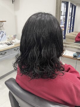 ウクラ バイ レシッド 池袋(uchla by rcid) ゆるふわウェーブパーマ