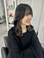 ナンバー 竪町(number+)&nbsp;10代20代30代大人かわいい暗髪艶感ヨシンモリくびれミディアム