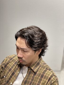 グルーマーズトウキョウ 渋谷店(GROOMER/S TOKYO) ラウルカール サーフカール ラルフカール メンズパーマ フェード