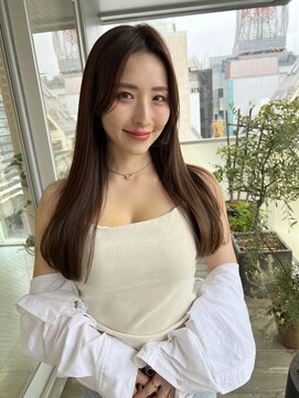 ラシカ(Lacica) ストレートヘア/縮毛矯正/センターパート/Lacicaラシカ