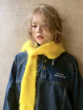 イル(iLe.) ブリーチ/ミディアムヘア/デザインカラー/フェイスフレーミング