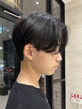 カルム(kalm) 毛流れセンターパートニュアンスパーマカルマヘアメンズパーマ