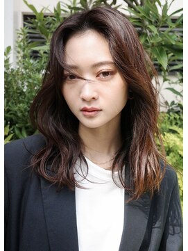 ナチュラルレイヤー×チョコレートブラウン