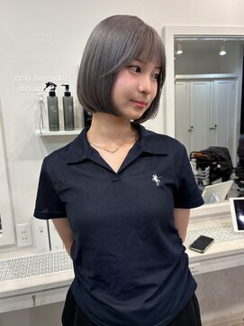 ヴィア 京都烏丸(Via) 10代20代30代/グレーシルバー／ハイトーン／髪質改善／ボブ