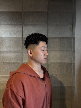 ワンワンオー バーバーショップ コンチネンタル(@110 BARBER SHOP continental) 極道パーマ