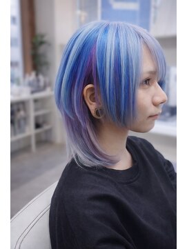 ロジ(Roji) ブルーラベンダーデザインウルフボブ