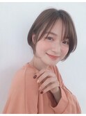 好感度抜群!女性らしい短すぎない小顔ショート×大人グレージュ
